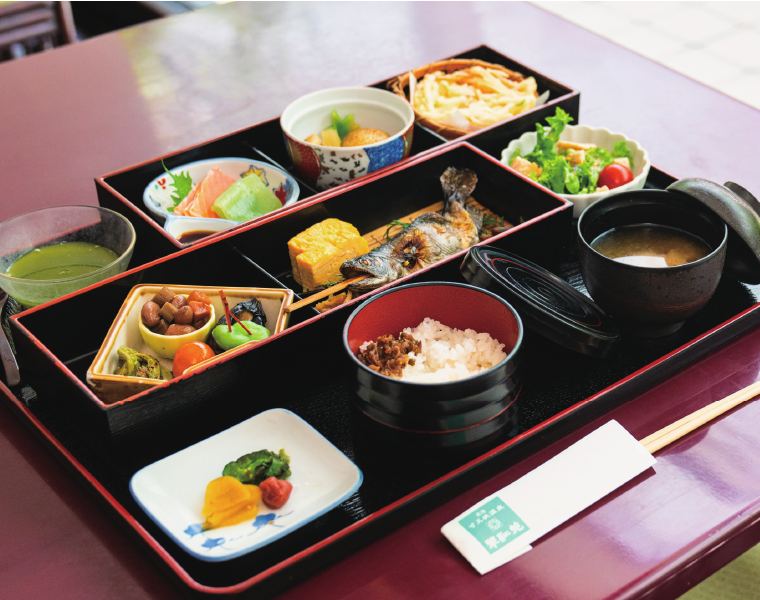 松花堂弁当